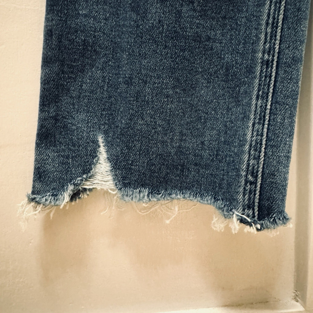 NWT Paige Cindy High Rise Straight Jeans Size:26 Distressed Raw Hem Cropped - Picture 8 of 16